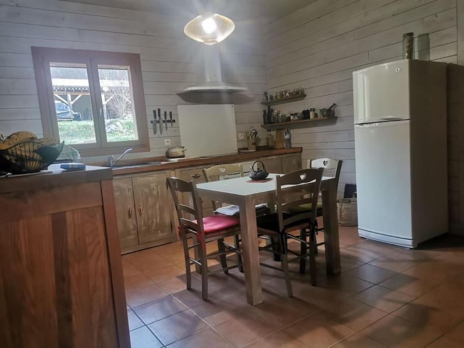 Maison Chaleureuse En Ariege Roquefort-Les-Cascades Exteriör bild